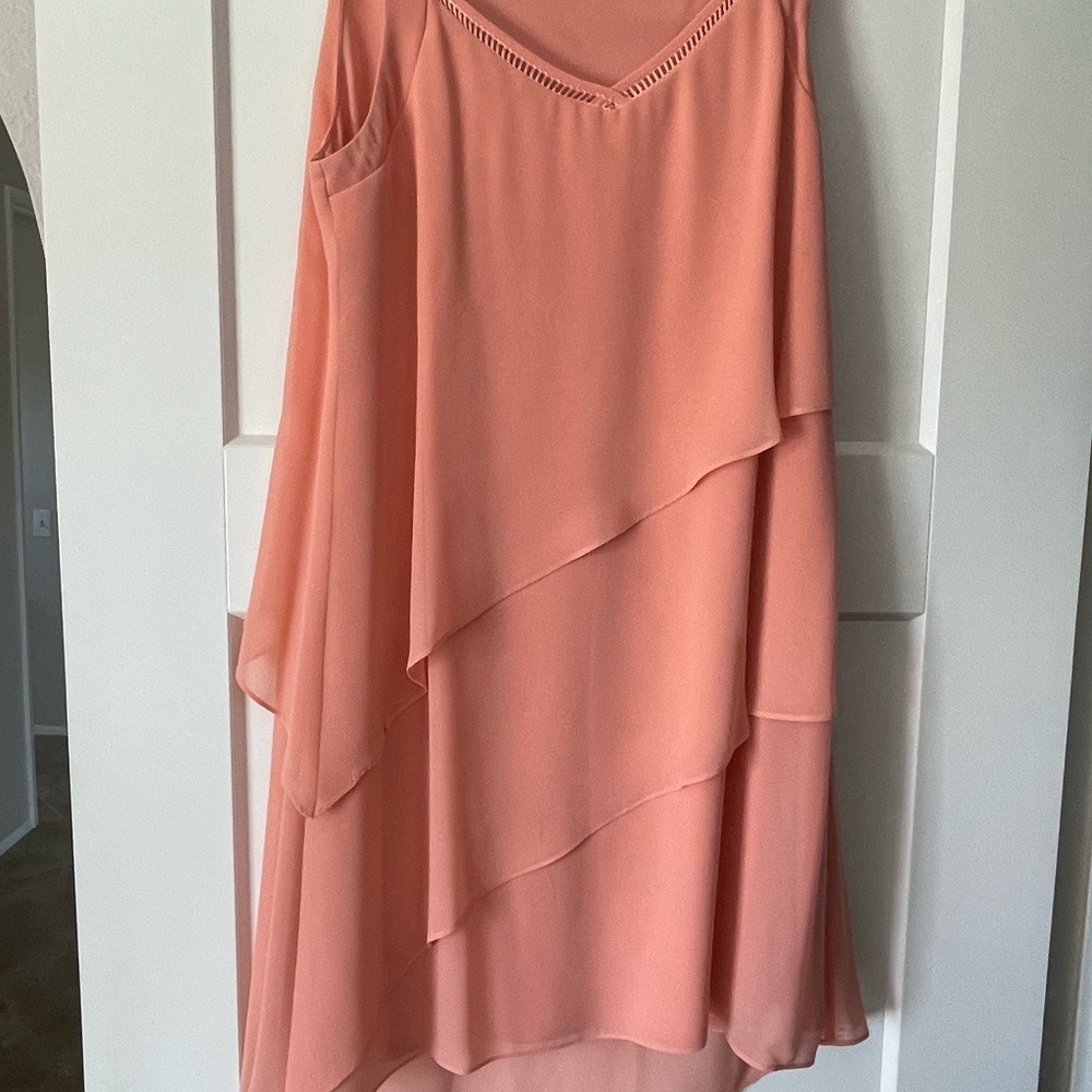 White House Black Market Elegant Peach Layered Skirt